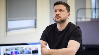 Президент Украины Владимир Зеленский связал усиление изоляции российского интернета с подготовкой к всеобщей мобилизации и не исключил, что Россия может одновременно попытаться провести ограниченную операцию в одной из стран Балтии для проверки реакции НАТО.