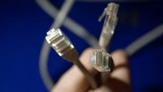 Крупные разработчики ПО просят создать согласительный орган по интернет-блокировкам, предупреждая о вреде «белых списков» и массовых ограничений VPN для Рунета и ИТ‑отрасли.