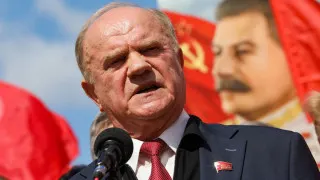 Лидер КПРФ Геннадий Зюганов на заседании Госдумы заявил, что экономическая ситуация в России чревата повторением событий 1917 года, и отметил, что блогер Виктория Боня в своем обращении к президенту подняла вопросы, о которых коммунисты говорят давно.