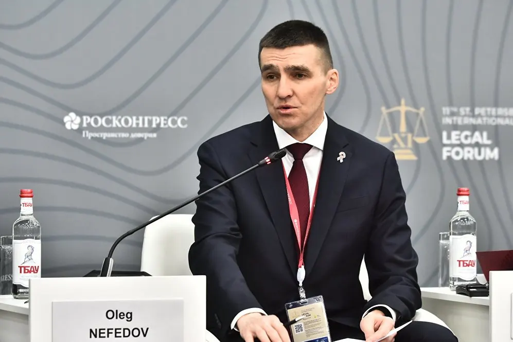 Высшая квалификационная коллегия судей 26 мая рассмотрит ходатайство судьи Верховного Суда Олега Нефедова о рекомендации его на должность заместителя председателя ВС — руководителя коллегии по гражданским делам. Нефедов известен рядом резонансных решений, в том числе признанием «международного движения ЛГБТ» и «Международного движения сатанизма» экстремистскими.