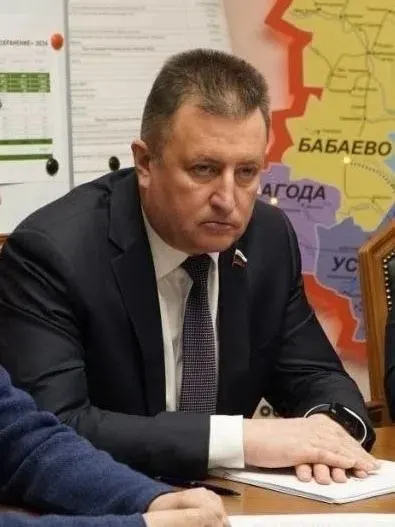 Законопроект депутата позволяет муниципальным властям повышать плату за содержание и ремонт, оставляя собственникам возможность голосовать лишь за повышение тарифа. Если поправки примут, десятки домов могут столкнуться с ростом расходов.