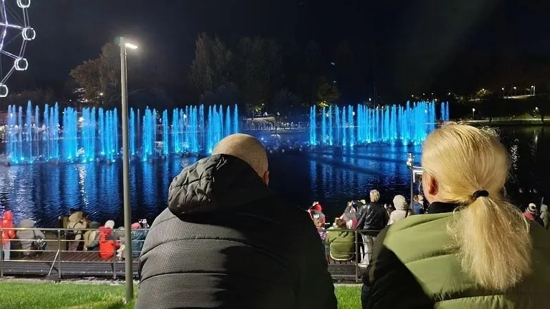 Торжественное открытие состоится 10 мая в 20:30 — красочная программа, посвящённая Победе. В этот день часть Октябрьского проспекта будет перекрыта.