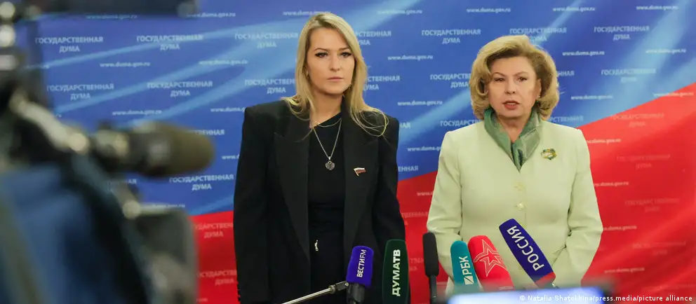 Госдума назначила Яну Лантратову омбудсменом. Она заявила о приоритете помощи участникам «СВО» и их семьям, тогда как правозащитное сообщество отнеслось к назначению с сомнением.