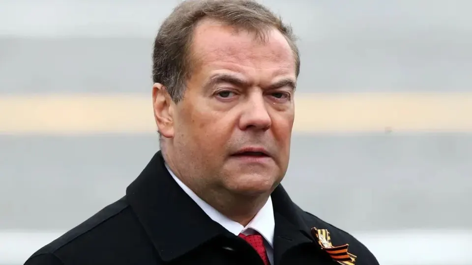 Закон освобождает российские и международные личные фонды граждан от обязательного аудита финансовой отчетности, начиная с отчетности за 2025 год; обязательный аудит сохранён только для общественно полезных фондов.