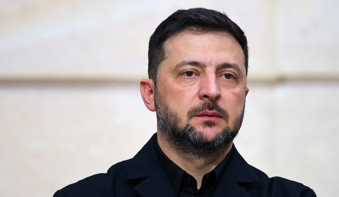Президент Украины раскритиковал заявление российского лидера на ПМЭФ, назвав его «слабым ответом» и заявив, что Путин не желает завершать войну; Киев предлагал временное прекращение огня и переговоры на нейтральной площадке.