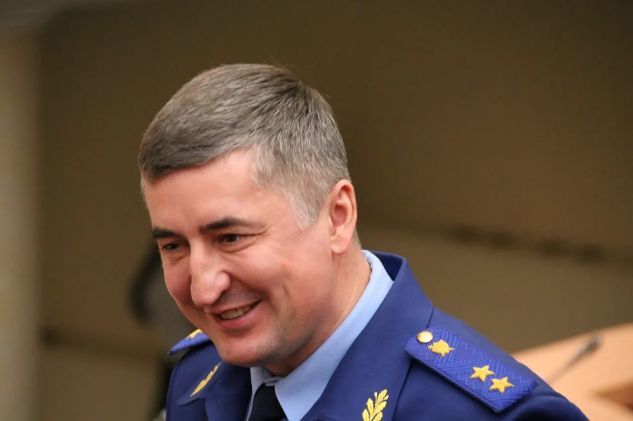 Президент подписал указ: бывший прокурор Саратовской области Сергей Филипенко назначен прокурором Воронежской области на пятилетний срок. На место Филипенко в Саратове назначен Роман Пантелеев. Указ вступил в силу 28 июня.