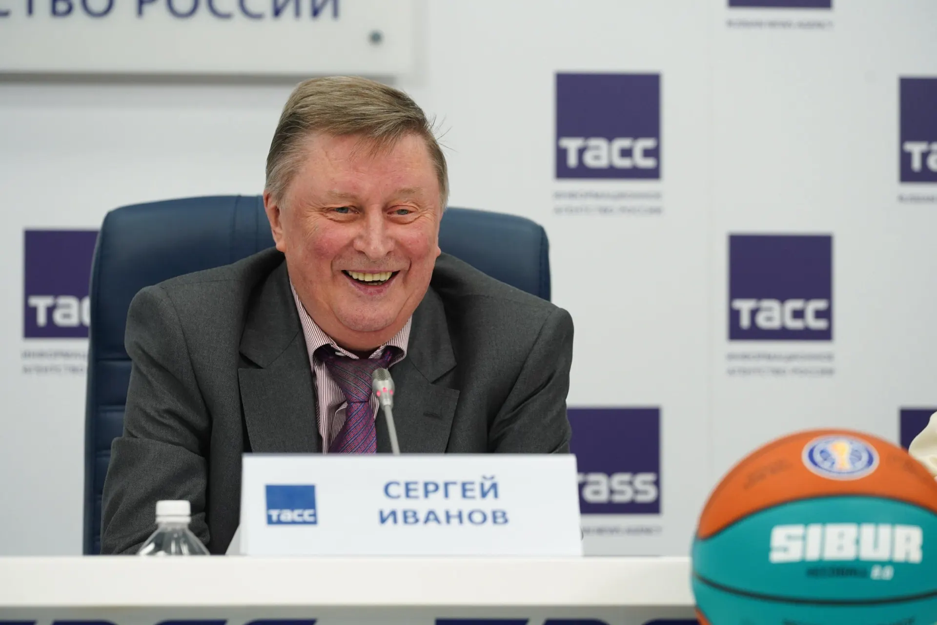 Близкий друг сообщил, что общался с Ивановым всего три дня до его смерти. Ему было 73 года.