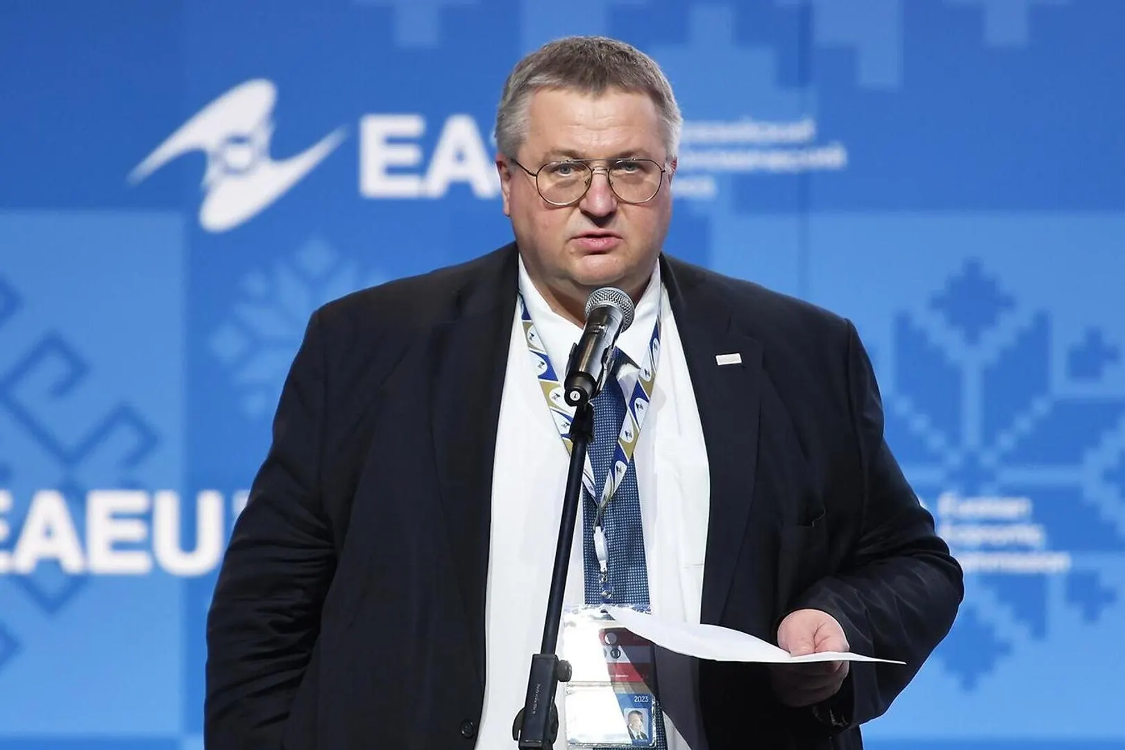 Вице-премьер РФ заявил, что Россия и партнёры по ЕАЭС до декабря исследуют юридические и практические последствия возможной приостановки членства Армении. Решения будут зависеть от итогов парламентских выборов в Армении и направленности её внешнего курса.