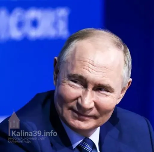 Президент заявил, что атаки на НПЗ якобы направлены на создание паники и срыв отпускного сезона. Между тем очереди на АЗС, лимиты на продажу и рост цен указывают на реальные перебои, усугублённые отказом от взаимного прекращения ударов по энергетике.