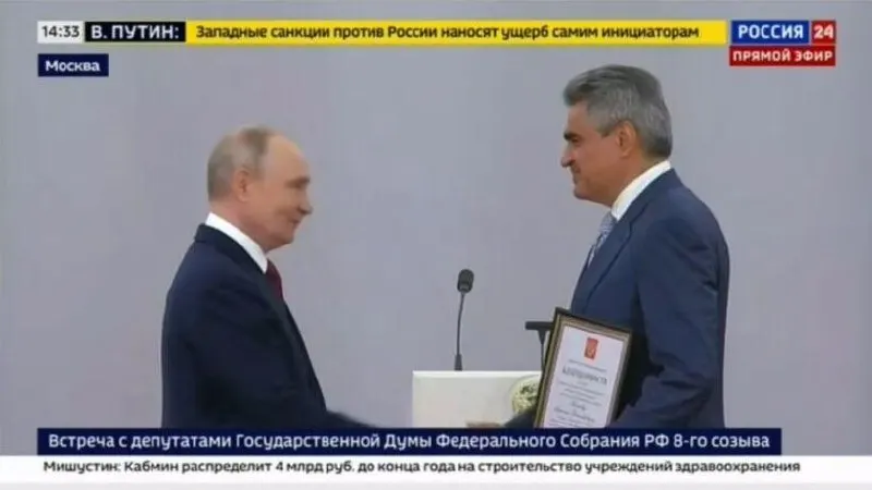На церемонии награждения в Кремле лидер партии «Новые люди» Нечаев поблагодарил президента за благодарность и заявил, что, несмотря на уже сделанную работу, впереди — ещё большая работа для достижения победы в специальной военной операции.