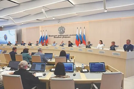 Если из партсписка выбудет четверть кандидатов, по закону партия снимается с выборов. В проекте постановления ЦИК запланированы вычеркивания, продолжается серия штрафов, задержаний и обысков в отношении членов и офисов партии.