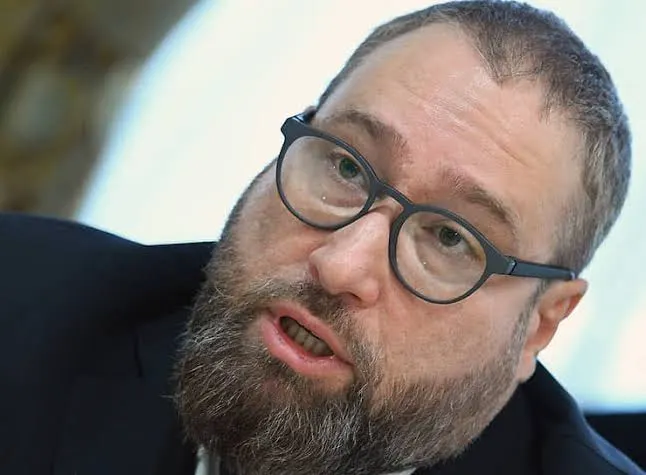Первый зампред комитета Госдумы по информполитике Антон Горелкин заявил, что включение VK и разработчика мессенджера «Макс» в санкционные списки ЕС следует рассматривать как признание их вклада в цифровой суверенитет России.