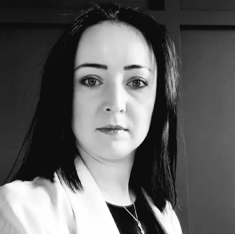 Конституционный суд признал, что взрослые дети могут добиваться лишения прав родителей, совершивших над ними насилие: решение учитывает не только имущественные последствия, но и защиту достоинства потерпевших.