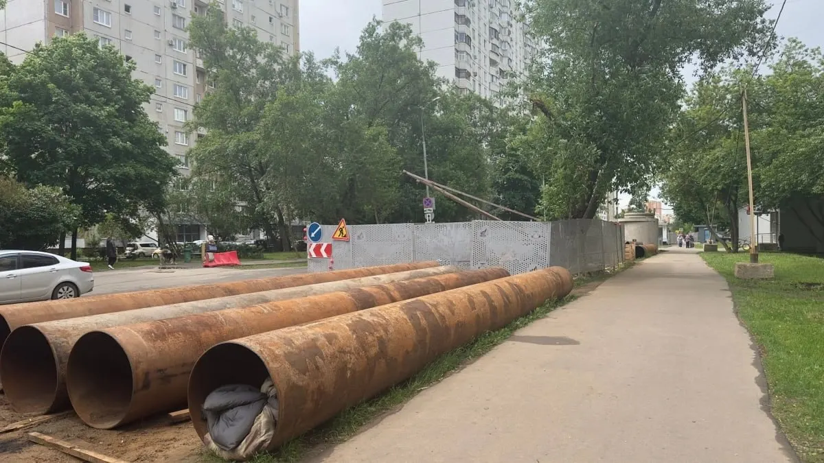 Подростки вывезли и сдали около 800 кг металлолома; по делу возбуждено уголовное дело по краже.