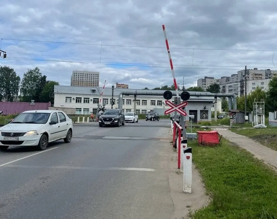 Движение через железнодорожный переезд на улице Тимирязева будет ограничено на две ночи в августе из-за планового ремонта пути.