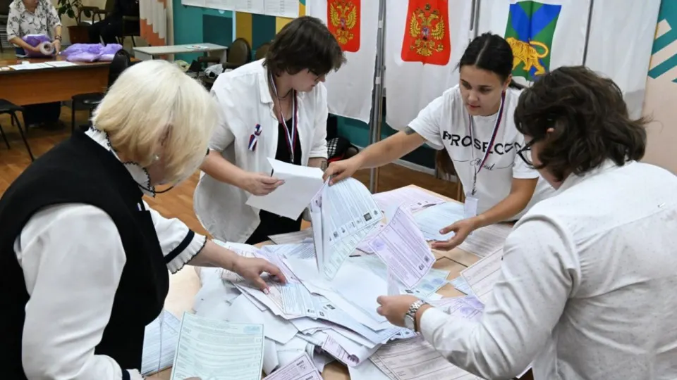 После выборов в Государственную Думу данные о голосовании публикуются частично: регионы дают неполные протоколы, сроки публикации итогов сдвигаются.