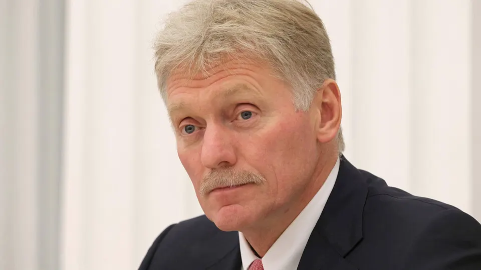 Официальные заявления говорят о продвижении сил на фронте и близости победы, в то время как эксперты прогнозируют затягивание конфликта на Донбассе.