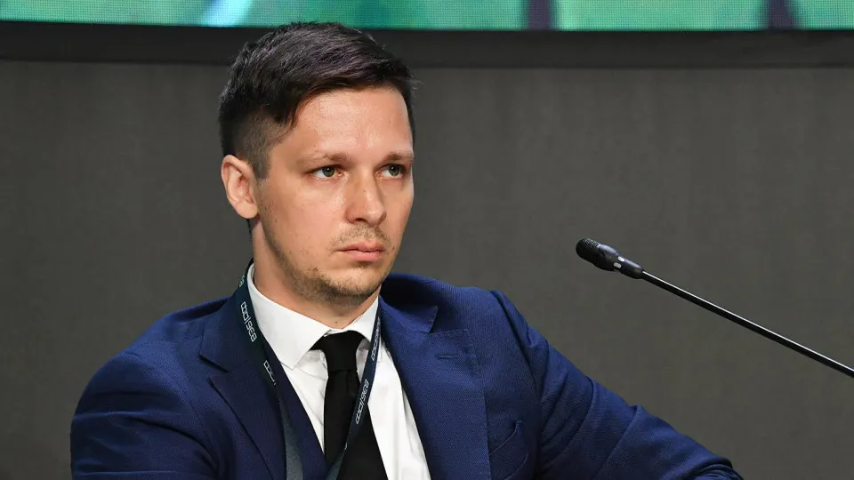 Экономисты констатируют рост доли госрасходов до 39% ВВП и обсуждают влияние планируемых налоговых изменений на бизнес и инвестиции.