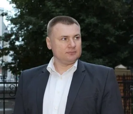 Сторонники Антона Долгих заявляют о психологическом давлении в СИЗО и попытках мобилизации, а также о появлении новых обвинений.